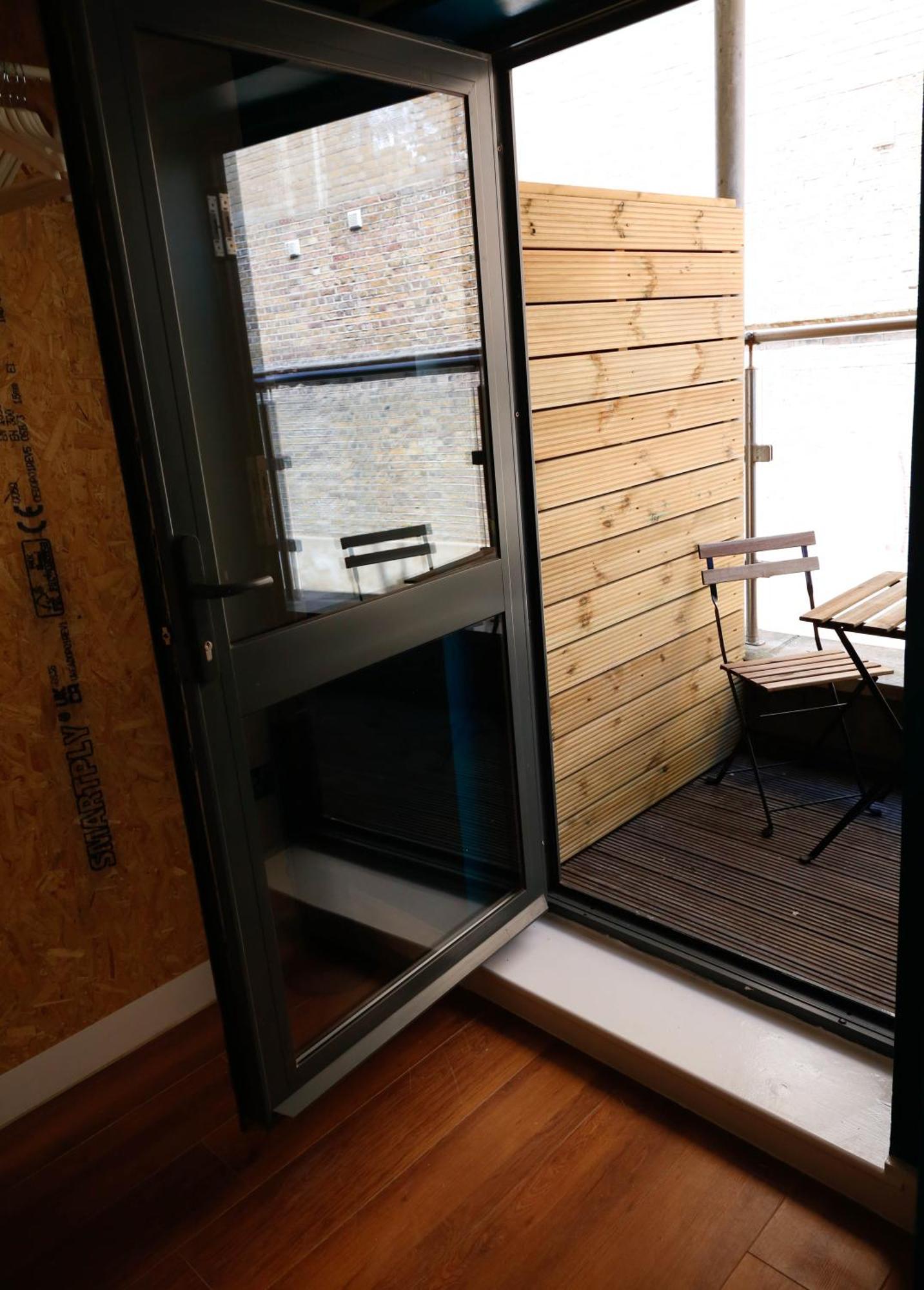 New Luxury Rooms In The Heart Of London Next To Shops, Cafes, Bars & Metro With Shared Bathrooms Exterior foto